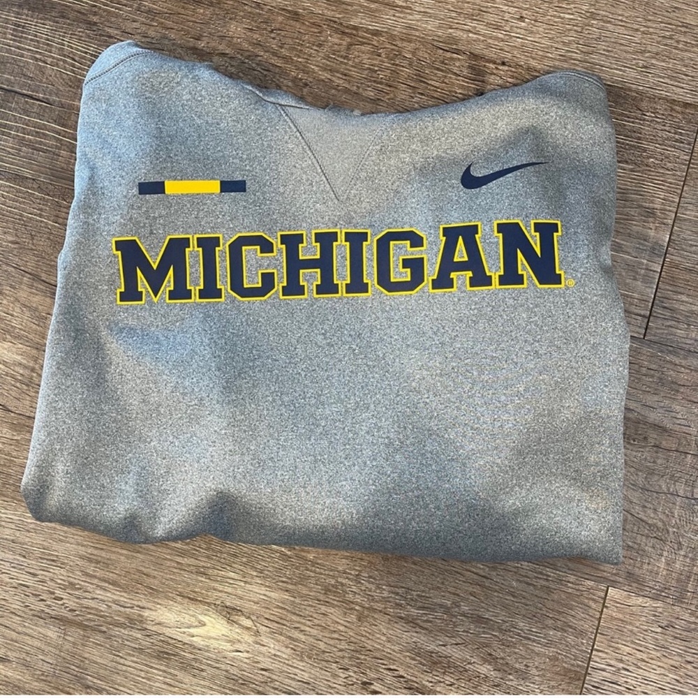 Men’s University Of Michigan Nike Sweatshirt